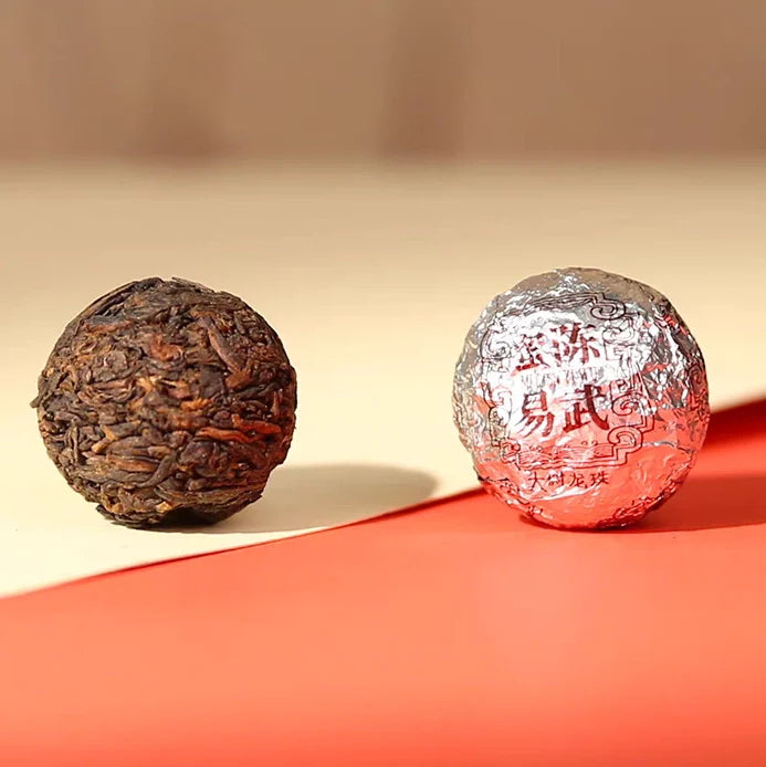 2025 XiaGuan "Mi Chen Yi Wu - Da Shu Long Zhu" (12ys Aged Yiwu - Big Tree Dragon Ball) Tuo 160g/Box Puerh Ripe Tea Shou Cha