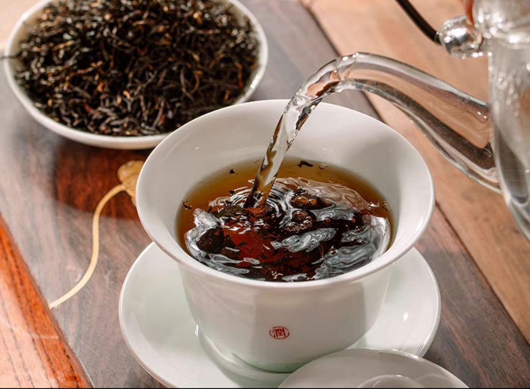 2025 RunSi Black Tea "Qi Hong 1915 - Xiang Luo - Te Yi Ji" (Keemon 1915 - Scented Spiral - Premium 1st Grade) Loose Leaf 200g/Tin, Hong Cha, Anhui