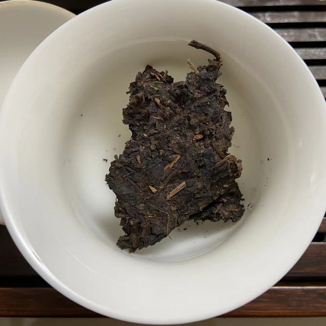 1998 CNNP - BaiShaXi "Te Zhi - Fu Zhuan" (Special - Fu Brick) 800g Tea, Dark Tea, Hunan Province.