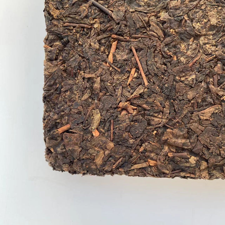 1998 CNNP - BaiShaXi "Te Zhi - Fu Zhuan" (Special - Fu Brick) 800g Tea, Dark Tea, Hunan Province.