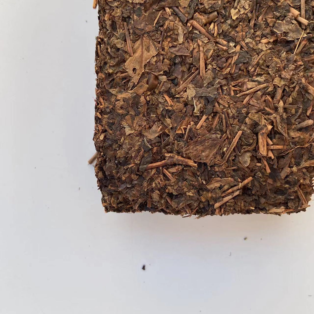 1999 CNNP - BaiShaXi "Te Zhi - Fu Zhuan" (Special - Fu Brick) 400g Tea, Dark Tea, Fu Cha, Hunan Province.