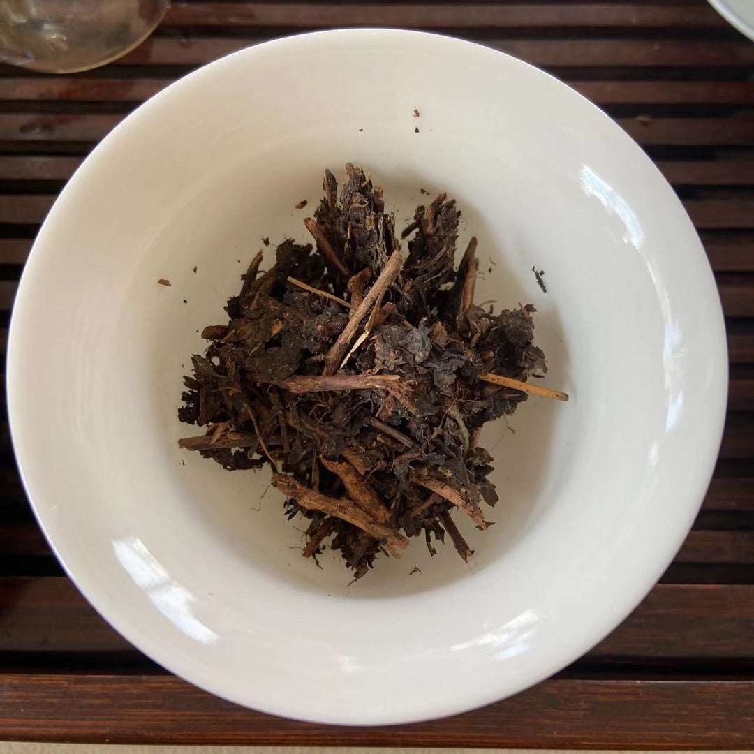 2010 ChunYi "Jing Zhi - Fu Zhuan" (Special - Fu Brick) 350g Tea, Dark Tea, Hunan Province.