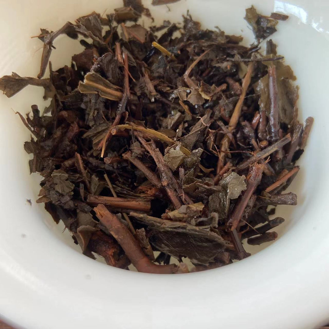 2010 ChunYi "Jing Zhi - Fu Zhuan" (Special - Fu Brick) 350g Tea, Dark Tea, Hunan Province.
