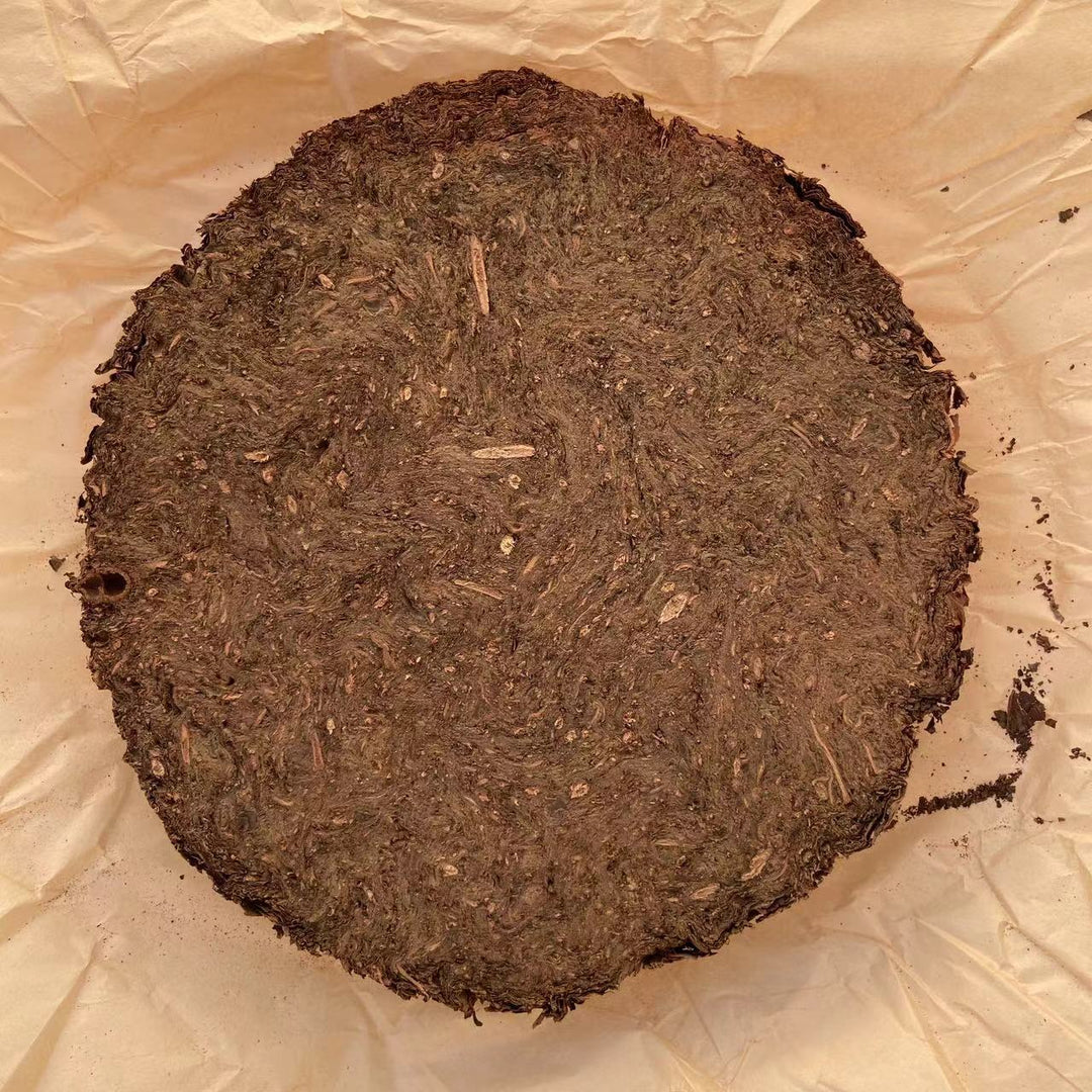 2009 AnHua "Qian Liang Cha" Cake Around 750g, Dark Tea, Hunan Province.