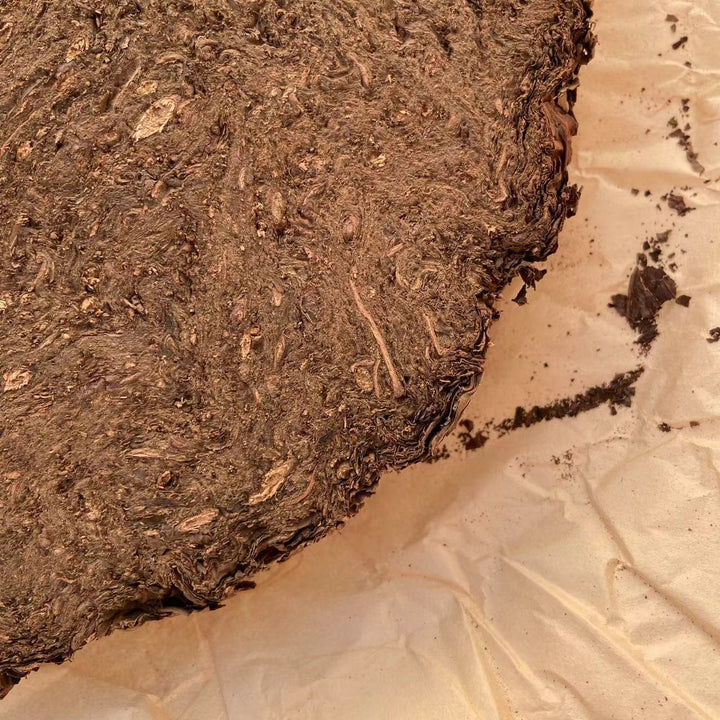 2009 AnHua "Qian Liang Cha" Cake Around 750g, Dark Tea, Hunan Province.