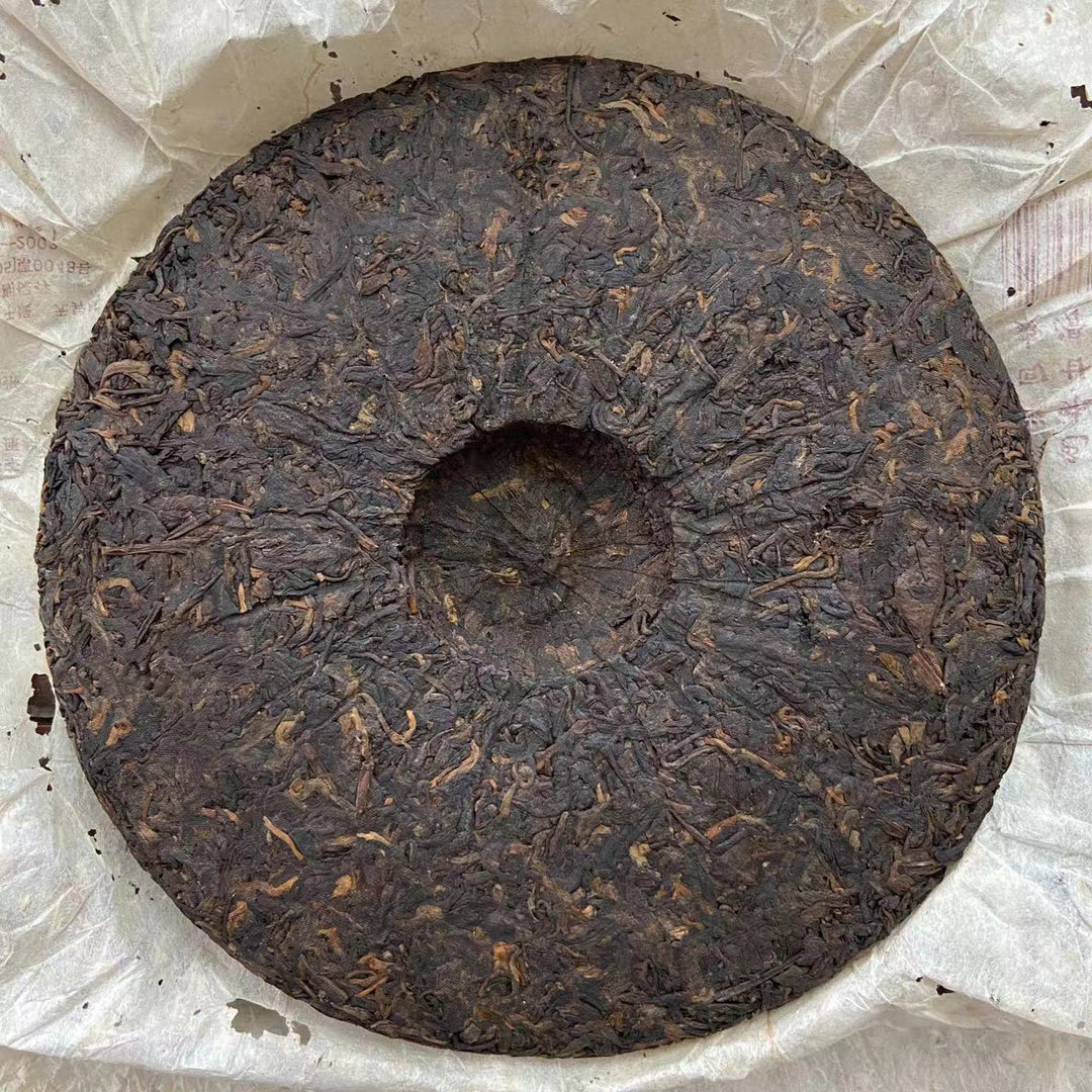 2005 LiMing "Yue Chen Yue Xiang" (The Older The Better) Cake 357g Puerh Shou Cha Ripe Tea, Meng Hai.