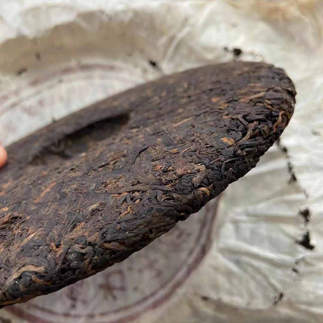 2005 LiMing "Yue Chen Yue Xiang" (The Older The Better) Cake 357g Puerh Shou Cha Ripe Tea, Meng Hai.