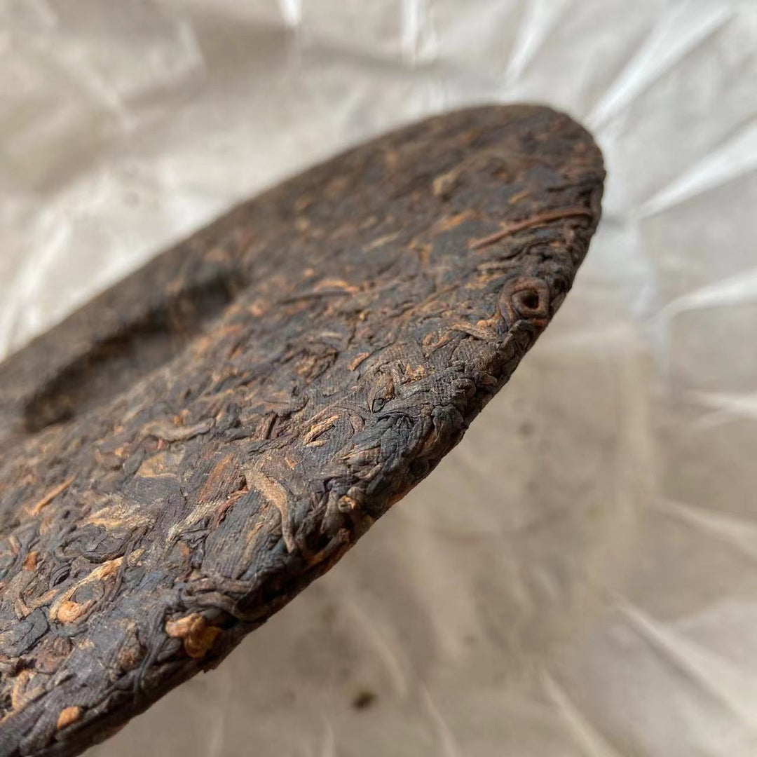 2015 PURE "Yue Man - Jing Mai" (Full Moon - Jingmai) Cake 357g Puerh Shou Cha Ripe Tea