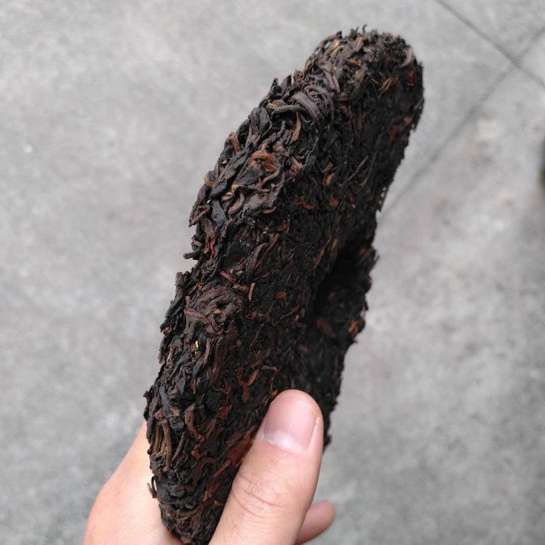 2005 ChangTai "Ban Na Yun Wu Yuan Cha" (Banna Cloudy Foggy Wild Tea) Cake 400g Puerh Raw Tea Sheng Cha
