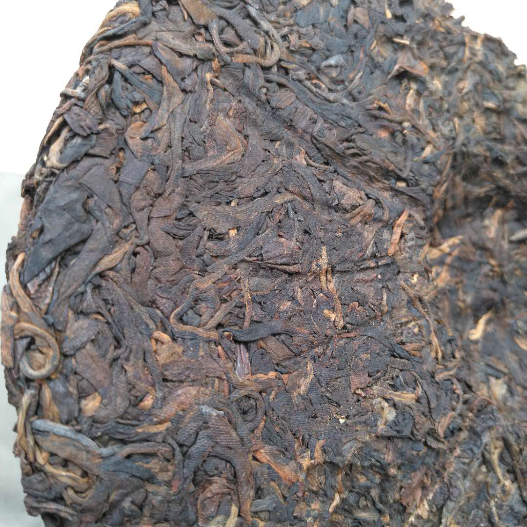2004 TianXiang "Yi Wu Zheng Shan" (Yiwu - Mountain) Cake 357g Puerh Sheng Cha Raw Tea