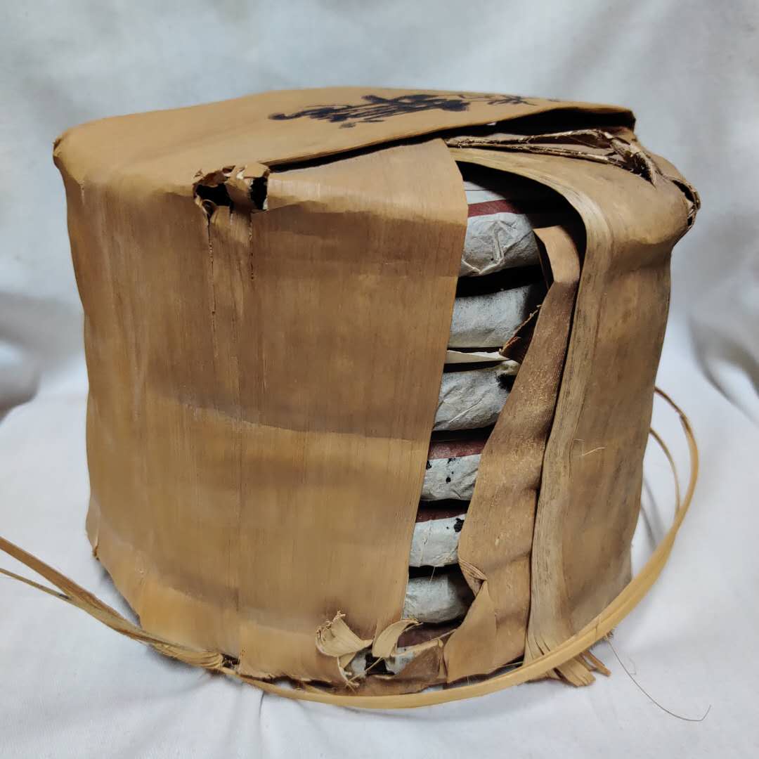 2003 ChangTai "Chang Tai Hao - Ban Na - Wu Tiao Ma + Wu Tian Shu" (Version of No Barcode + No Stamp) Cake 400g Puerh Raw Tea Sheng Cha