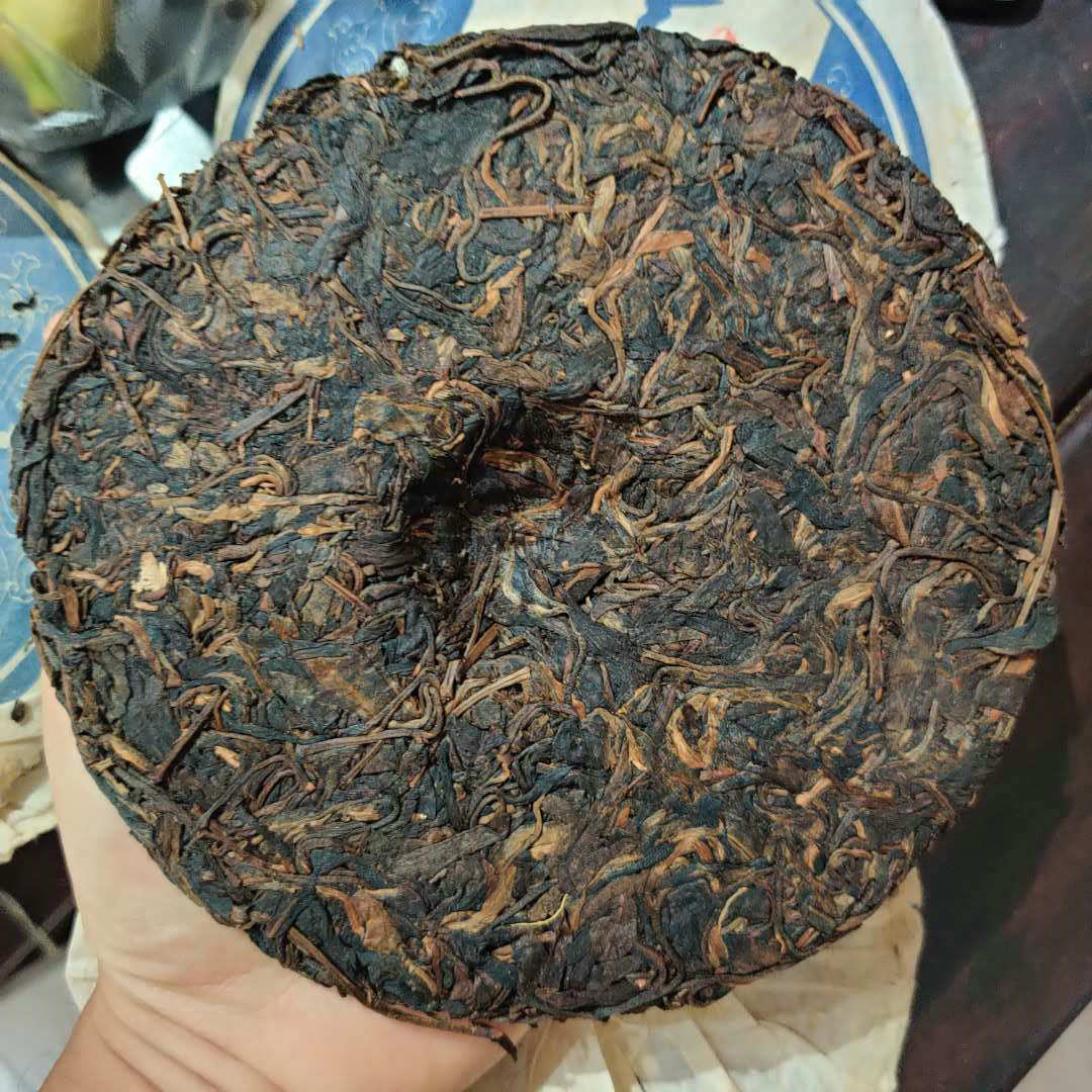 2005 ChangTai "Yi Chang Hao - Yun Pu Zhi Dian - Ju" (Peak of Puerh Tea - Chrysanthemum) Cake 250g Puerh Raw Tea Sheng Cha