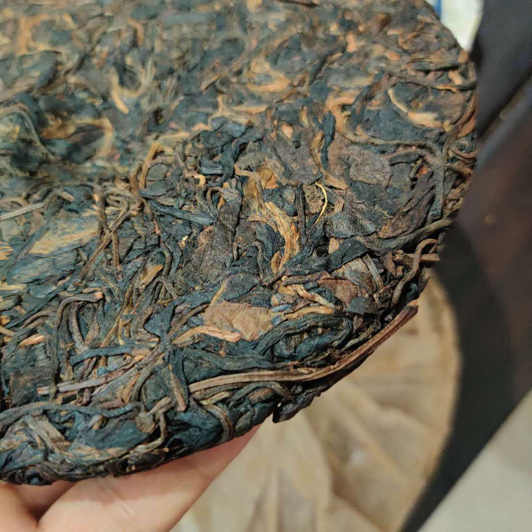 2005 ChangTai "Yi Chang Hao - Yun Pu Zhi Dian - Ju" (Peak of Puerh Tea - Chrysanthemum) Cake 250g Puerh Raw Tea Sheng Cha