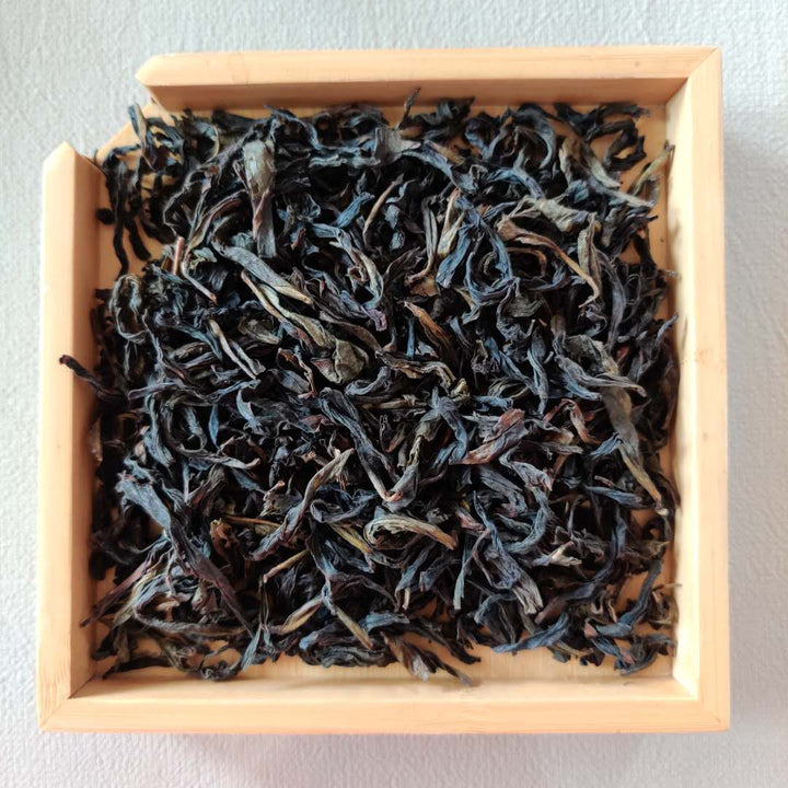Spring "Shui Xian - Hua Xiang " (A+ Grade Flower Fragrance ) Light-medium Roasted Wuyi Yancha Oolong Tea