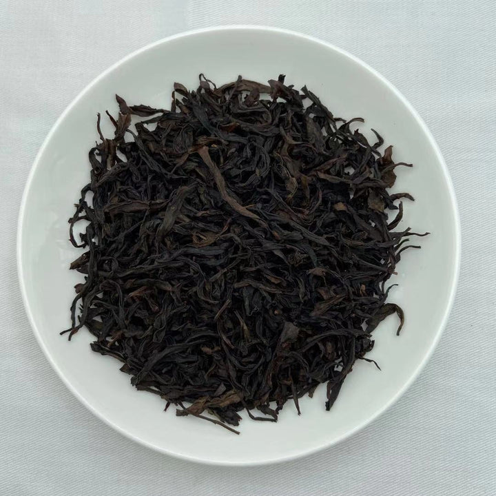 Spring "Que She"(Sparrow Tongue) Heavy-Roasted A++ Grade Wuyi Yancha, Rock / Cliff Oolong Tea