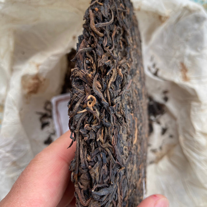 2004 ChangTai "Yi Wu Zheng Pin" (Yiwu)  Cake 400g Puerh Raw Tea Sheng Cha