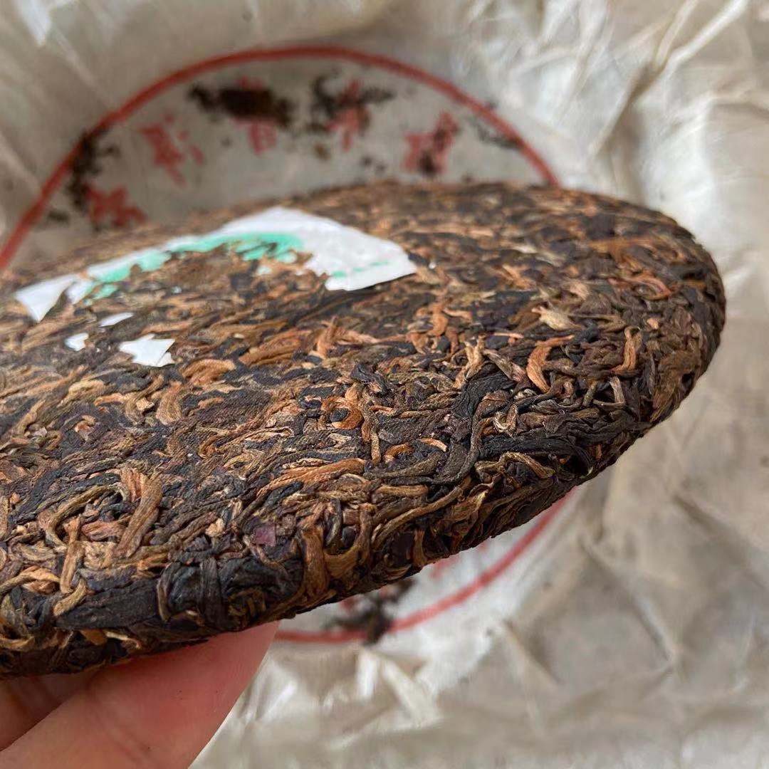 2005 GuFoHai "Lv Tai Yang" (Green Sun - Arbor Cake) 400g Puerh Raw Tea Sheng Cha