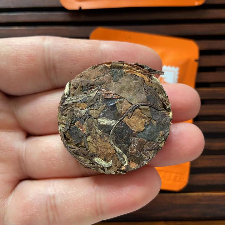 2021 "Chen Pi - Bai Cha" (Tangerine Peel - White Tea ) Hybrid Mini Cake 5.5g
