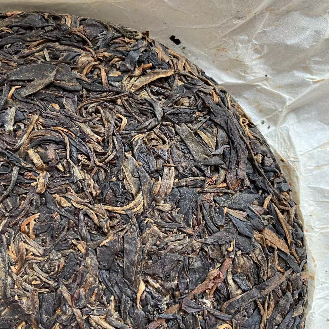 2009 LaoManEr "Yi Wu - Zao Chun" (Yiwu - Early Spring) 400g Puerh Sheng Cha Raw Tea