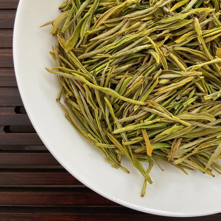 2024 Early Spring "Huang Jin Ya"(Golden Bud - Rich in Amino Acid) A++++ Grade, Green Tea, ZheJiang Province.