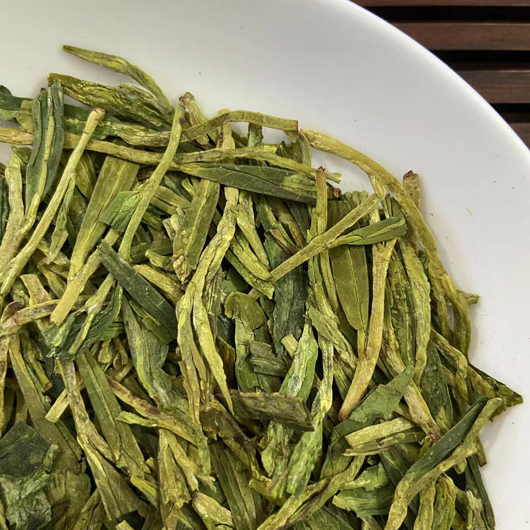 2022 Early Spring "Long Jing" (Dragon Well) A Grade Green Tea, ZheJiang Province.