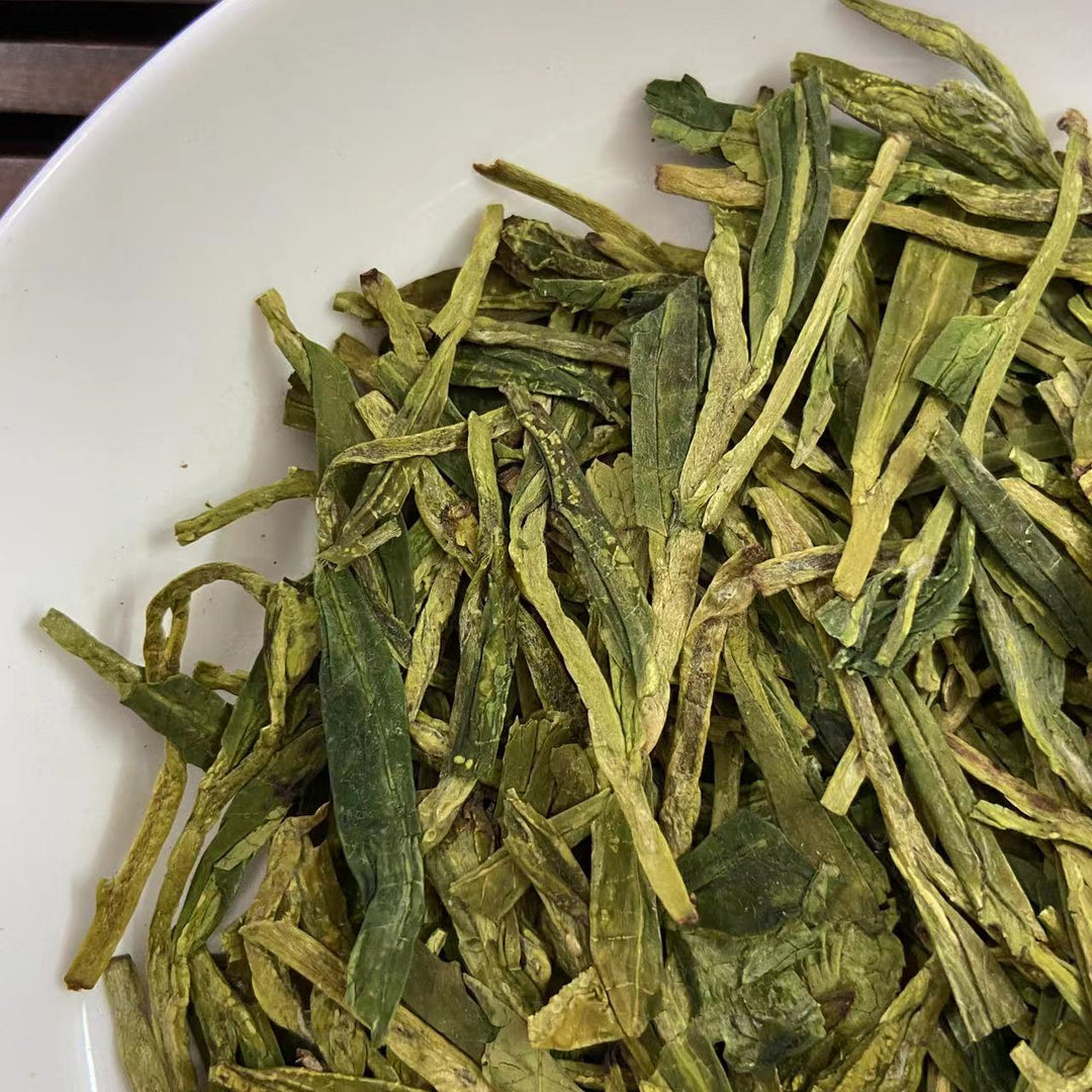 2022 Early Spring "Long Jing" (Dragon Well) A Grade Green Tea, ZheJiang Province.