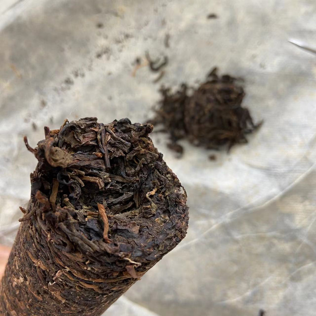 2005 TMK "Na Ka - Zhu Tong Cha" (Naka - Bamboo Tube Tea) Cyliner Puerh Raw Tea Sheng Cha.