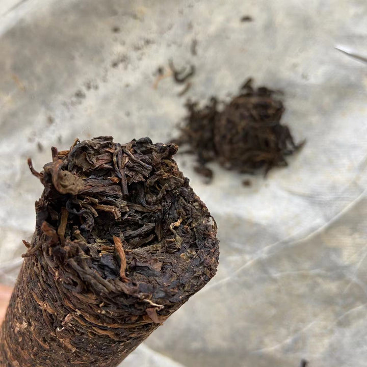 2005 TMK "Na Ka - Zhu Tong Cha" (Naka - Bamboo Tube Tea) Cyliner Puerh Raw Tea Sheng Cha.