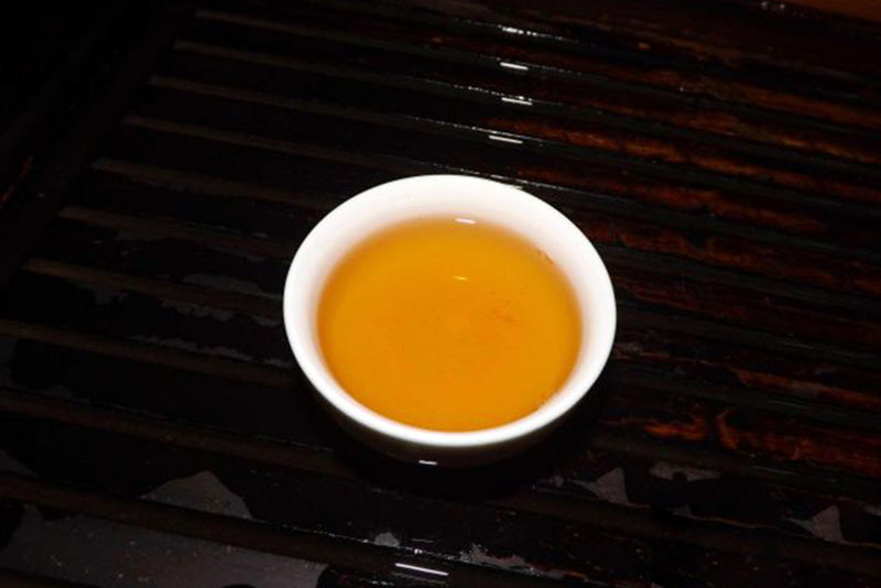 2009 DaYi "Yue Chen Yue Xiang" (The Older The Better) Cake 357g Puerh Sheng Cha Raw Tea