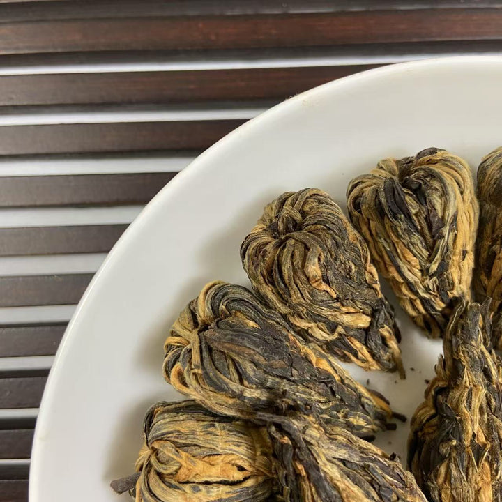 2025 Black Tea "Jian Ta - Shou Gong" (Tight Tower - Handmade), A++ Grade, Dian Hong, Hong Cha, Yunnan