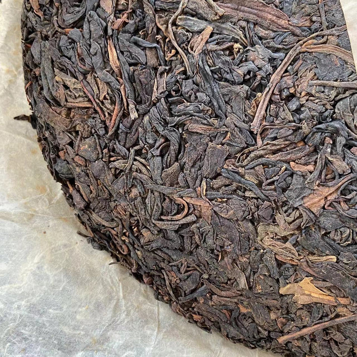2006 MengKu RongShi "Da Xue Shan - Ye Sheng Cha" (Big Snow Mountain - Wild Leaf) Cake 400g Puerh Raw Tea Sheng Cha