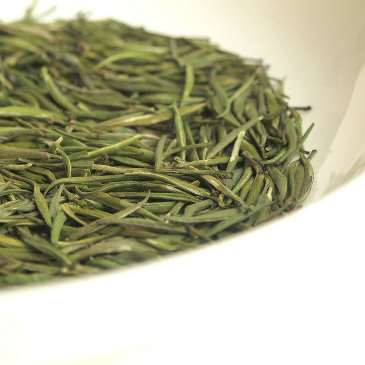 2019 Early Spring " Zhu Ye Qing "(ZhuYeQing) High Grade Green Tea Sichuang