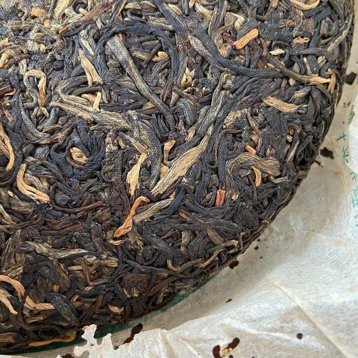 2006 FengQing "Mei Xie 50" (Guangdong Artists Association 50 Years) Cake 357g Puerh Raw Tea Sheng Cha