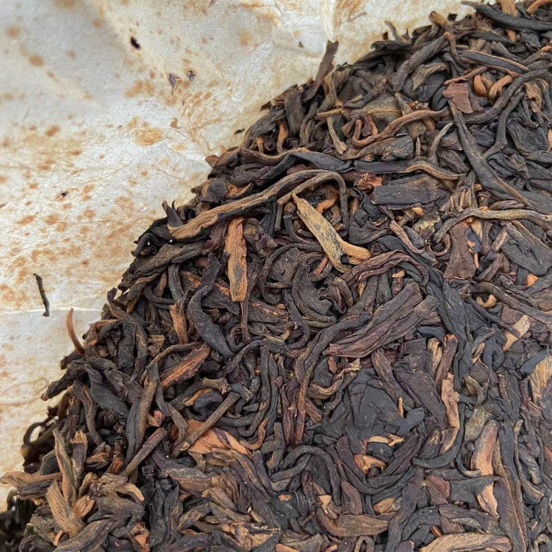 2004 LaoTongZhi "Ye Sheng Qiao Mu" (Wild Arbor Tree) Cake 400g Puerh Sheng Cha Raw Tea