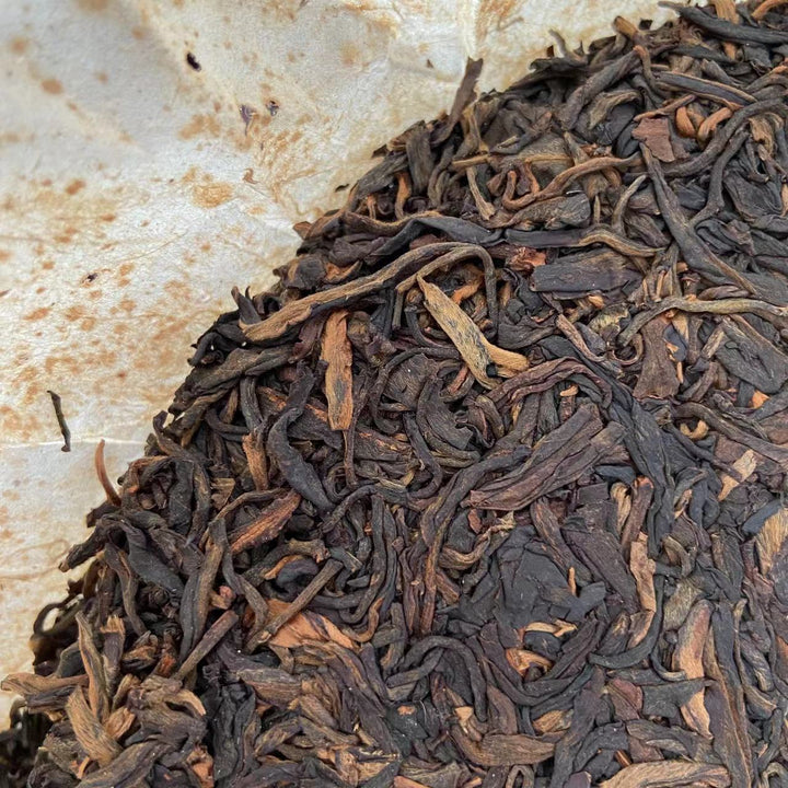 2004 LaoTongZhi "Ye Sheng Qiao Mu" (Wild Arbor Tree) Cake 400g Puerh Sheng Cha Raw Tea