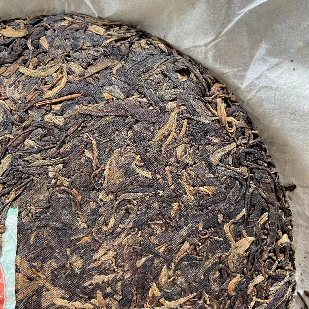 2010 LiMing "Yue Chen Yue Xiang" (The Older The Better) Cake 357g Puerh Raw Tea Sheng Cha