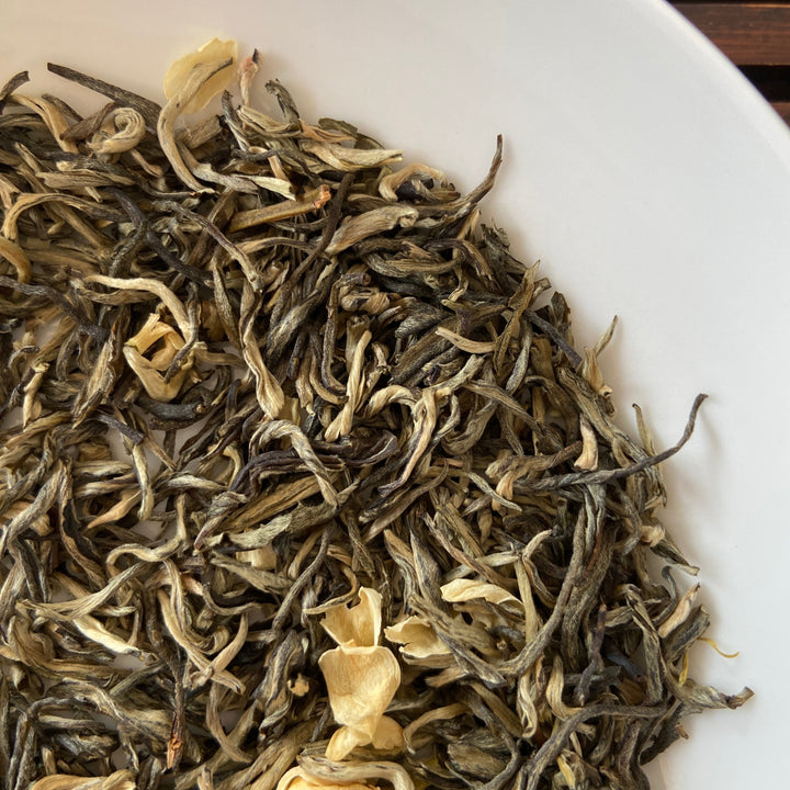 2022  "Mo Li Hua Cha" (Jasmine Flower - Green Tea) A+++ Grade, GuangXi Province.