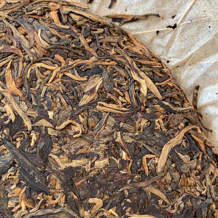 2005 ChunCheng "Yi Wu Chun Jian" (Yiwu Spring Bud) Cake 400g Puerh Raw Tea Sheng Cha