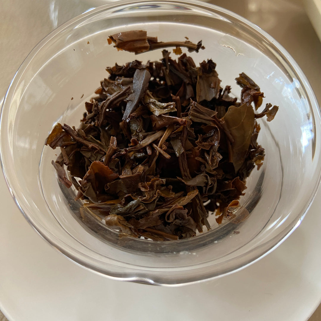 2009 JiaMing "Ming Qian Yin Hao - Bai Ying Shan - Lin Cang" (Early Spring Silver Hair - Baiying Mountain - Lincang) Cake 357g Puerh Raw Tea Sheng Cha