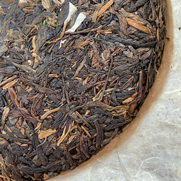 2005 TuLinFengHuang "Wu Liang Shan - Lao Shu Chun Cha" (Wuliang Mountain - Spring Old Tree) Cake 357g Puerh Raw Tea Sheng Cha