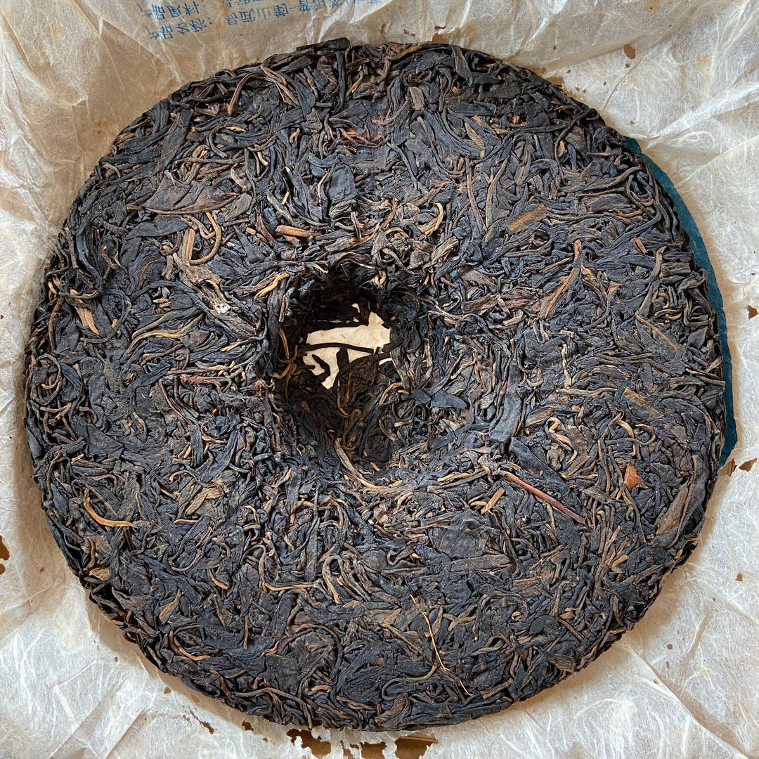 2010 JingLong "Yi Wu Shan Yun- Qiao Mu" (Yiwu Mountain Flavor - Arbor) Cake 357g Puerh Raw Tea Sheng Cha