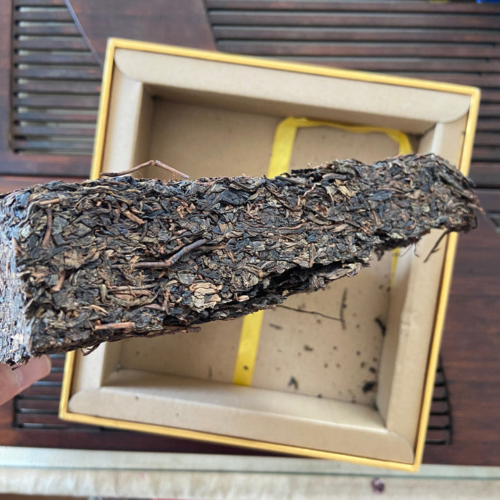 2017 XiangYi Fu Tea "20th Year of HongKong’s Return" Brick 980g Dark Tea, Fu Cha, Hunan