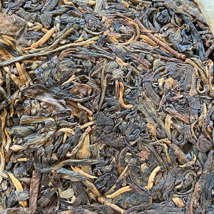 2004 ChangTai "Chang Tai Hao - Ye Sheng Ji Pin - Jin Jing Gu" ( Wild Premium - Golden Jinggu)  Cake 400g Puerh Raw Tea Sheng Cha