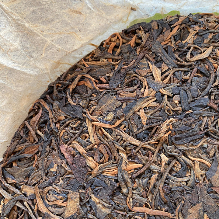 2004 ChangTai "Chang Tai Hao - Ye Sheng Ji Pin - Bu Lang" ( Wild Premium - Bulang)  Cake 400g Puerh Raw Tea Sheng Cha