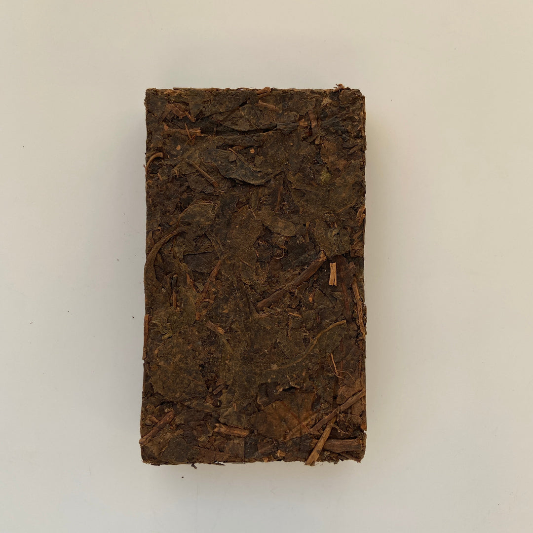 1992 CNNP - AnHua "Hei Zhuan Cha" (Dark Brick Tea) 380g Tea, Dark Tea, Hunan Province.