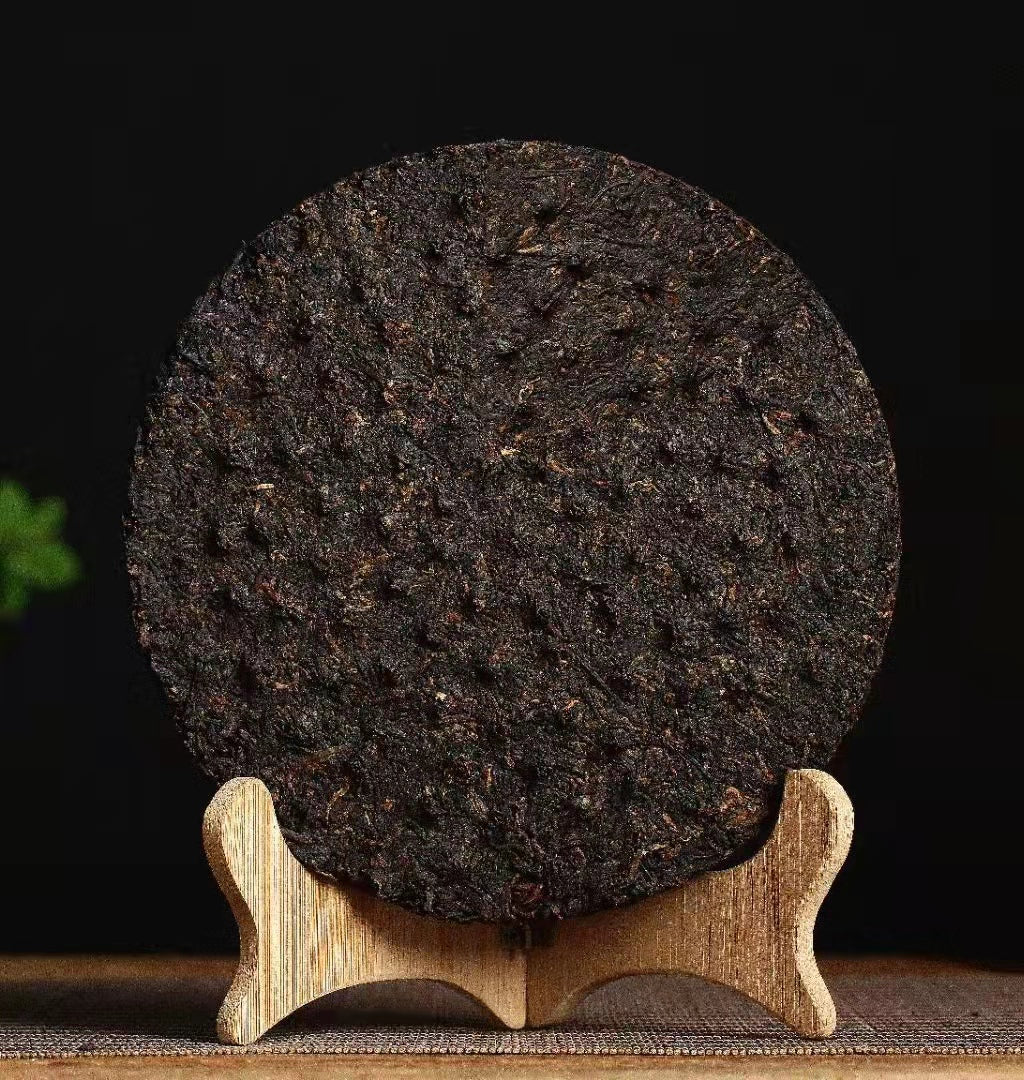 2017 XiaGuan "Dong Fang Zhi Zhu - Bu Lang Gu Shu" (Oriental Pearl - Bulang Old Tree) Iron Cake 357g Puerh Shou Cha Ripe Tea