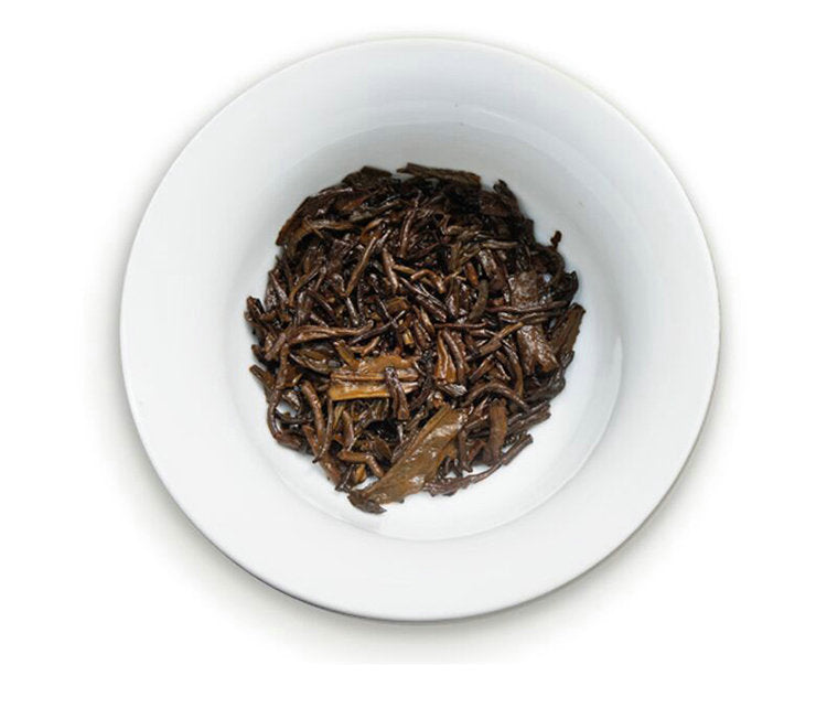 2014 DaYi "Jin Zhen Bai Lian" (Golden Needle White Lotus) Cake 357g Puerh Shou Cha Ripe Tea