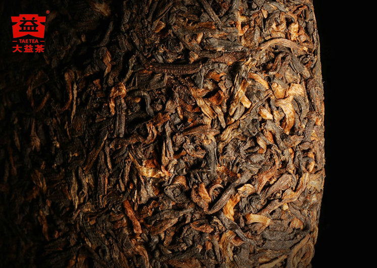 2021 DaYi "Long Zhu" (Dragon Pillar) Cake 357g Puerh Shou Cha Ripe Tea