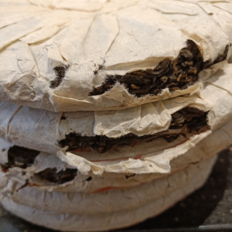 2000 LaoTongZhi "Yi Wu Shan Ye Sheng" (Yiwu Wild Leaf Cake) Cake 357g Puerh Sheng Cha Raw Tea