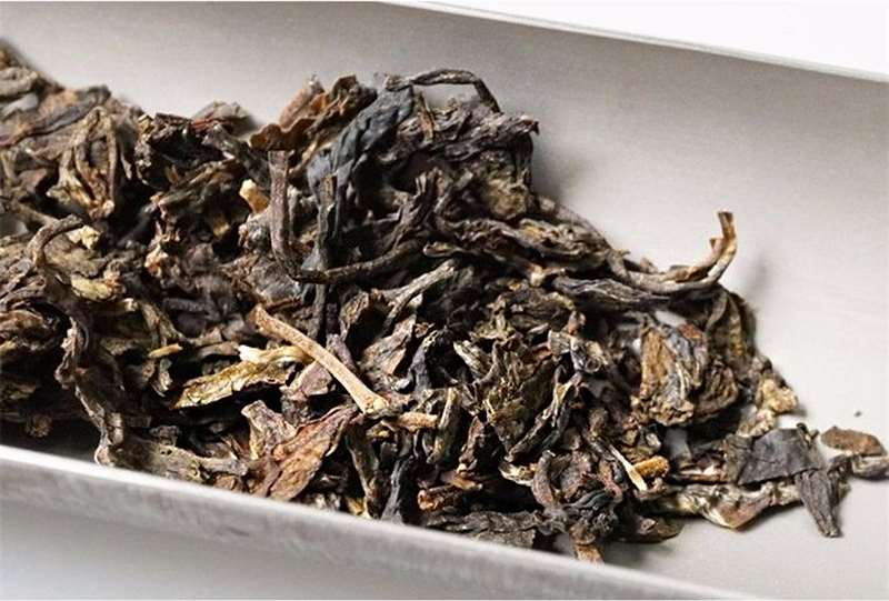 2017 DaYi "Jin Da Yi" (Golden TAE) Cake 357g Puerh Sheng Cha Raw Tea